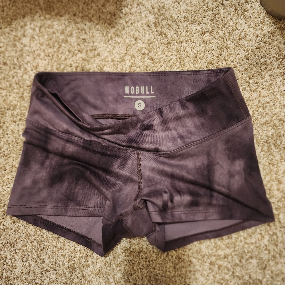 Nobull 2" Shorts EUC